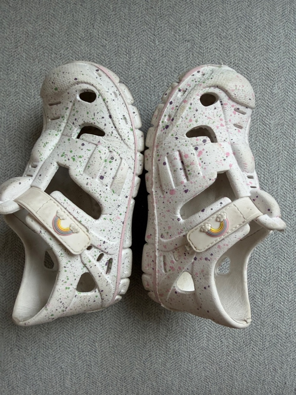 8t White Rainbow Velcro  Paint Splatter Splash Foam Sandals